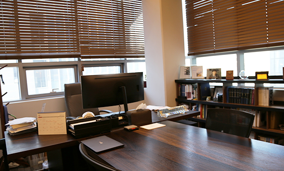 법무법인 동주 수원사무소 원희캐슬광교 내부 1